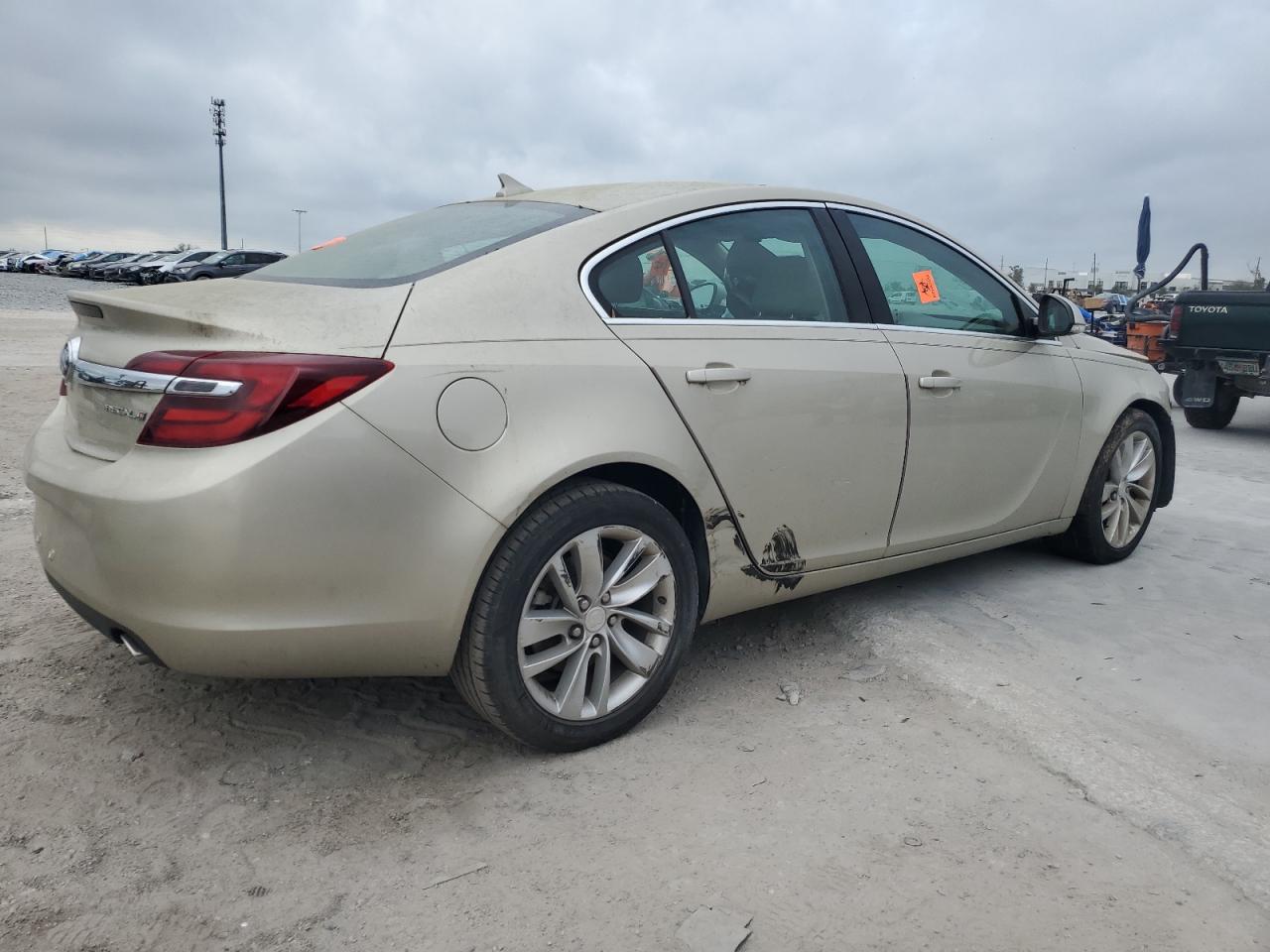 2014 Buick Regal - Image 3