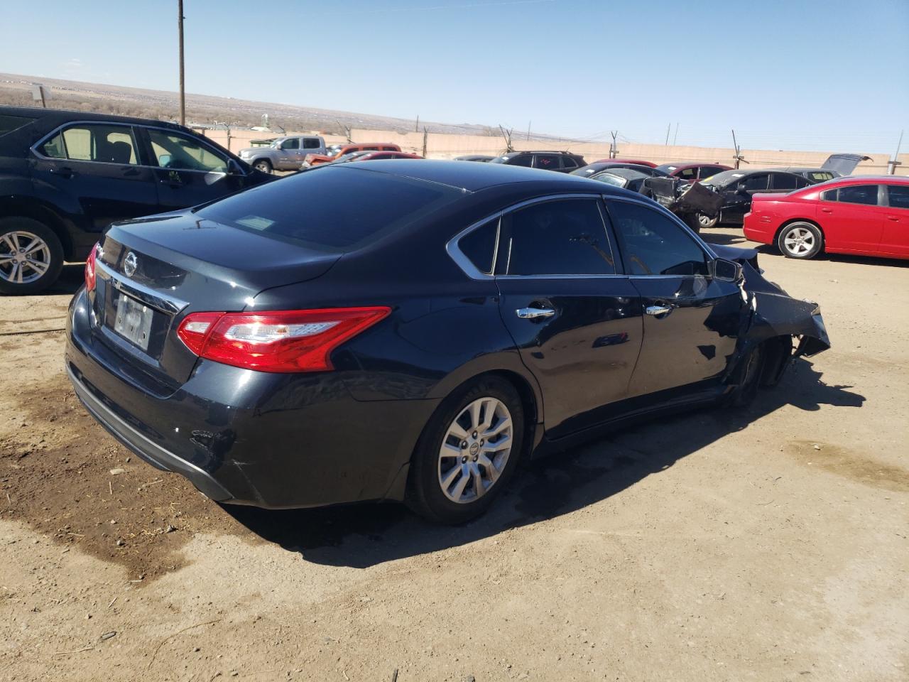2017 Nissan Altima - Image 3