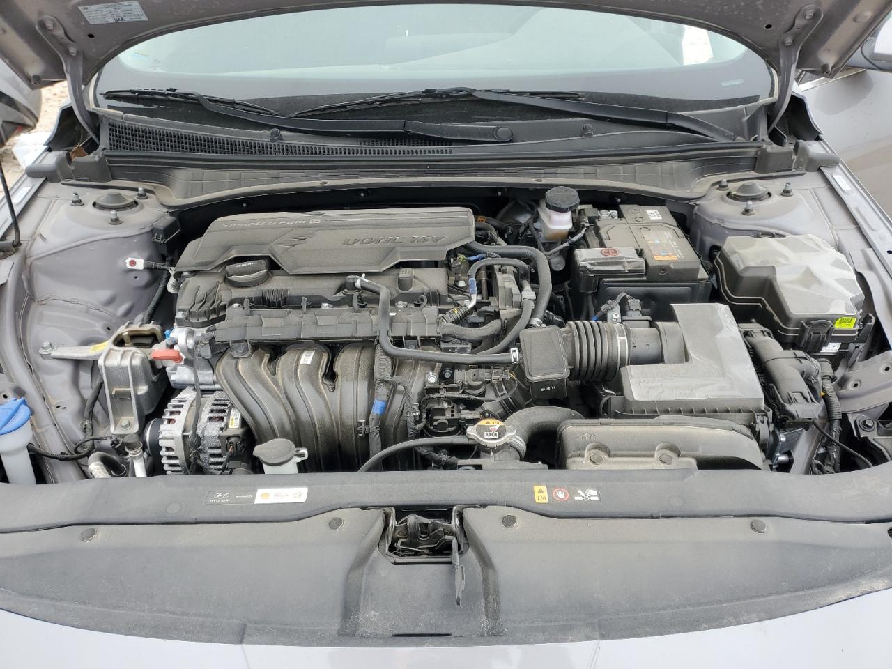 2024 Hyundai Elantra - Image 11