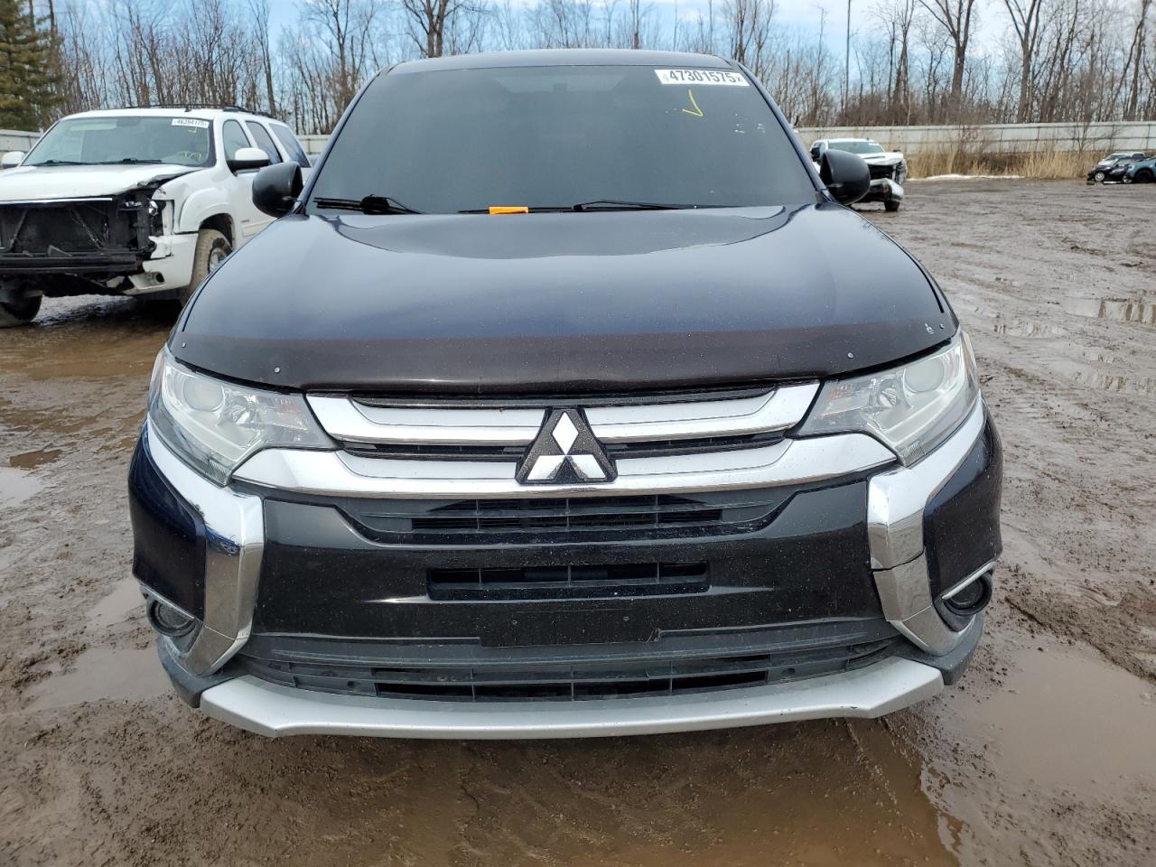 2016 Mitsubishi Outlander - Image 5