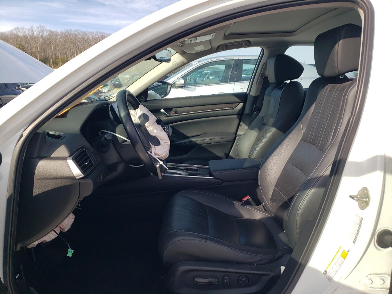 1HGCV1F53KA132157 HONDA ACCORD 2019