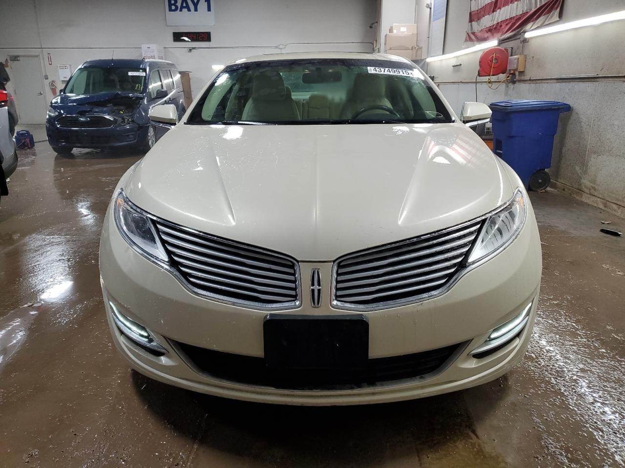 2014 Lincoln MKZ - Image 5
