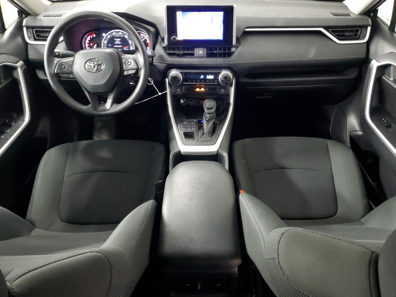 2024 Toyota RAV 4 - Image 8