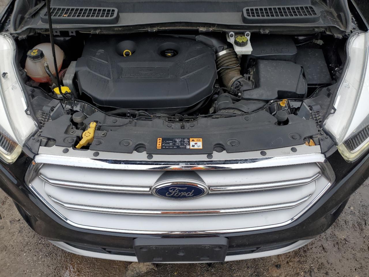 1FMCU9J94HUE87965 FORD ESCAPE 2017