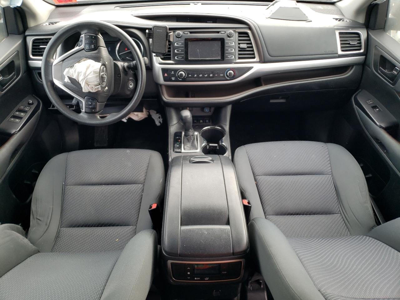 2016 Toyota Highlander - Image 8