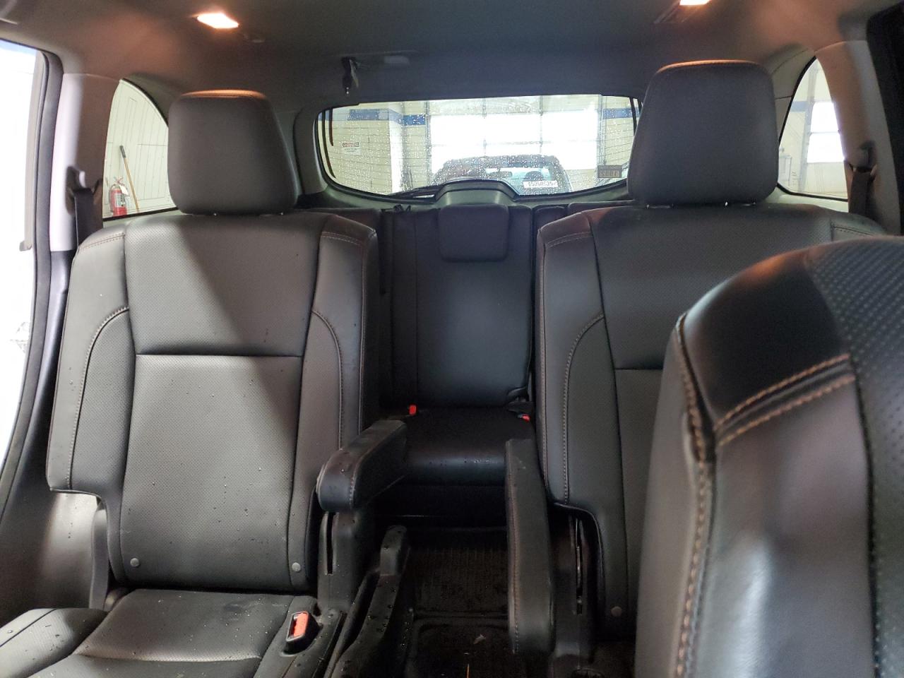 2015 Toyota Highlander - Image 10