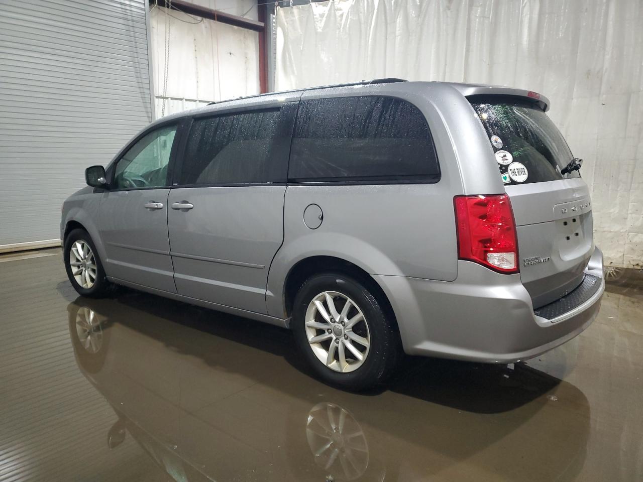 2014 Dodge Caravan - Image 2