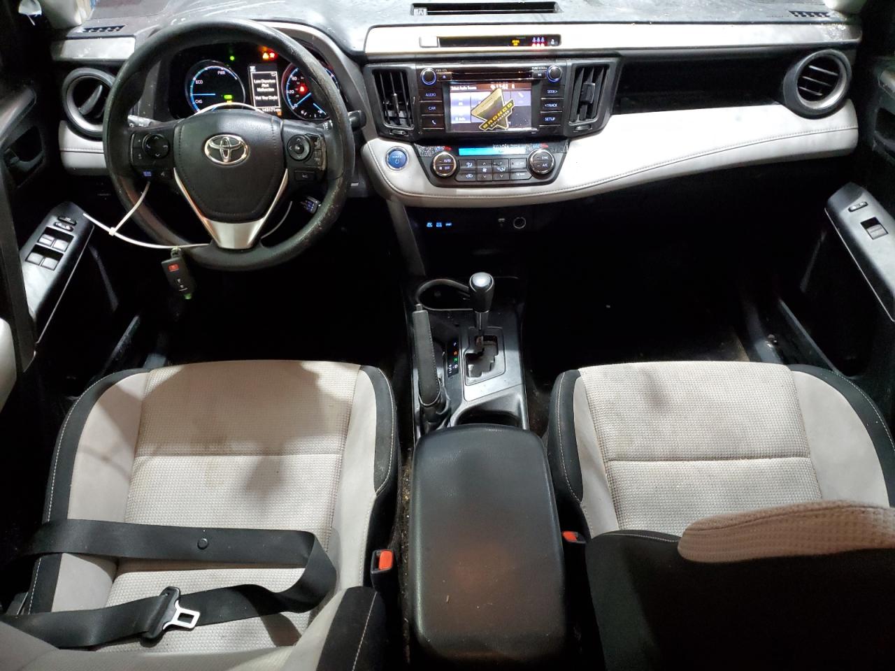 2018 Toyota RAV 4 - Image 8