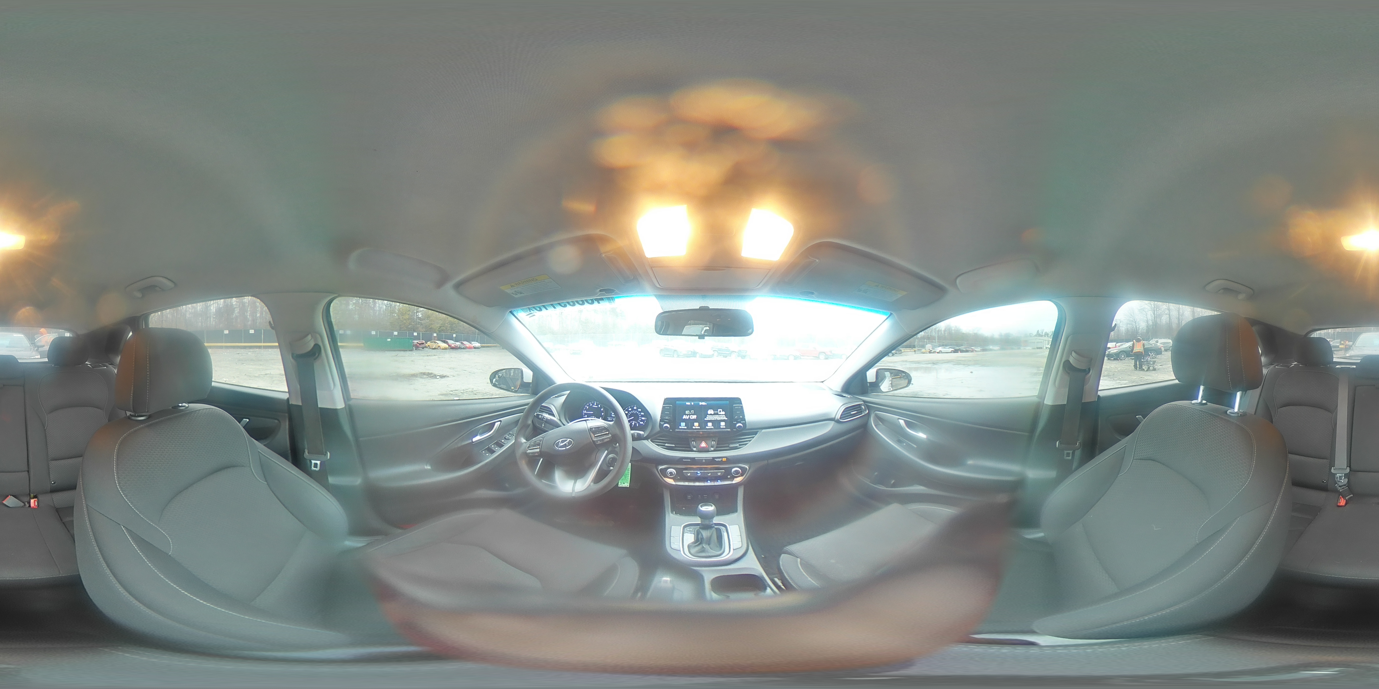 2019 Hyundai Elantra - Image 13