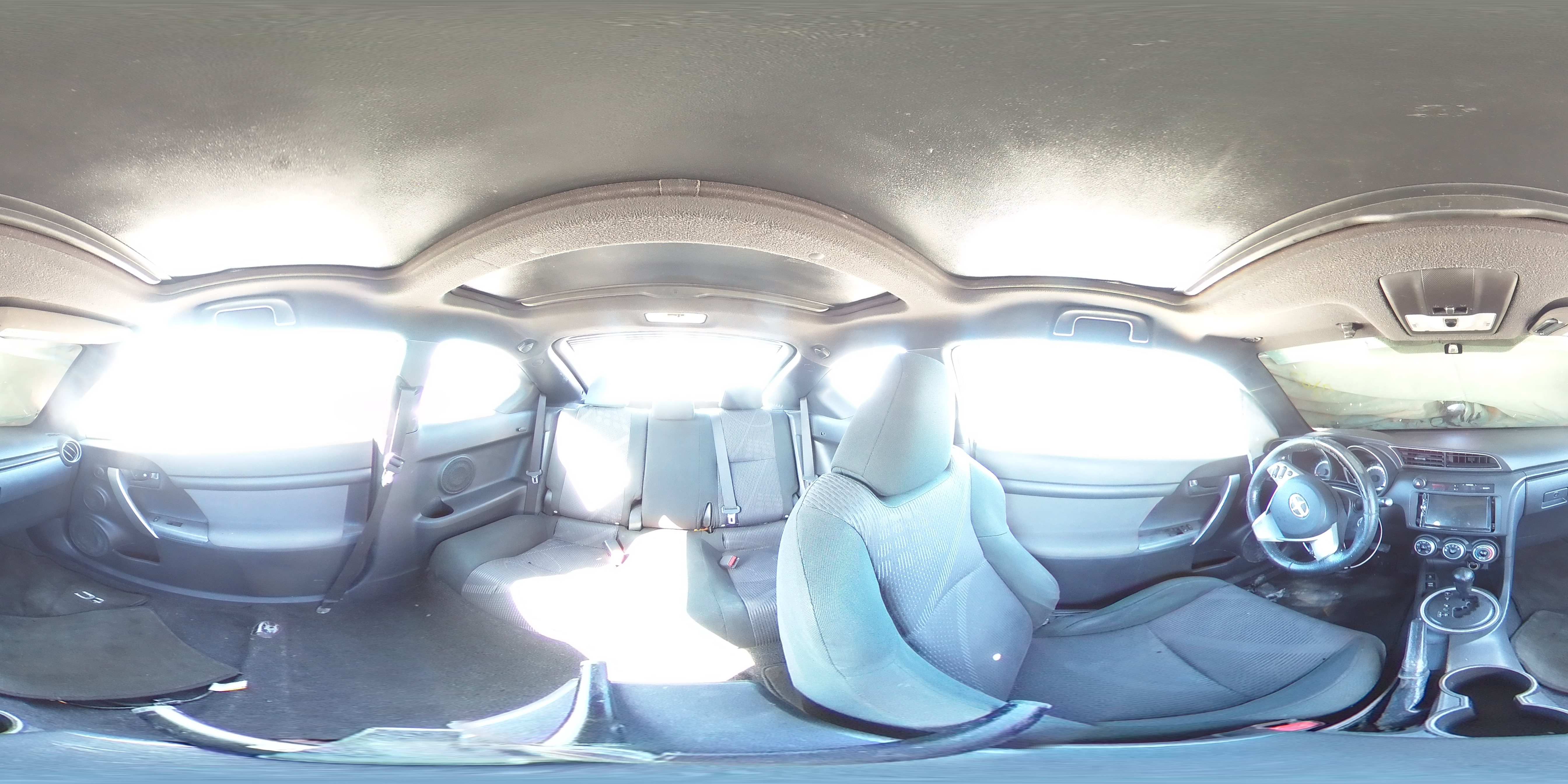2011 Toyota tC - Image 12