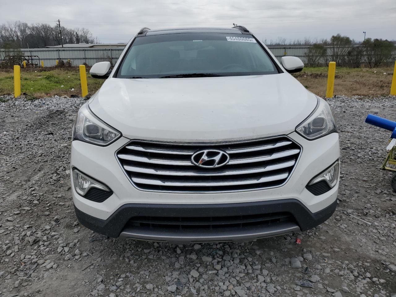 2014 Hyundai Santa Fe - Image 5