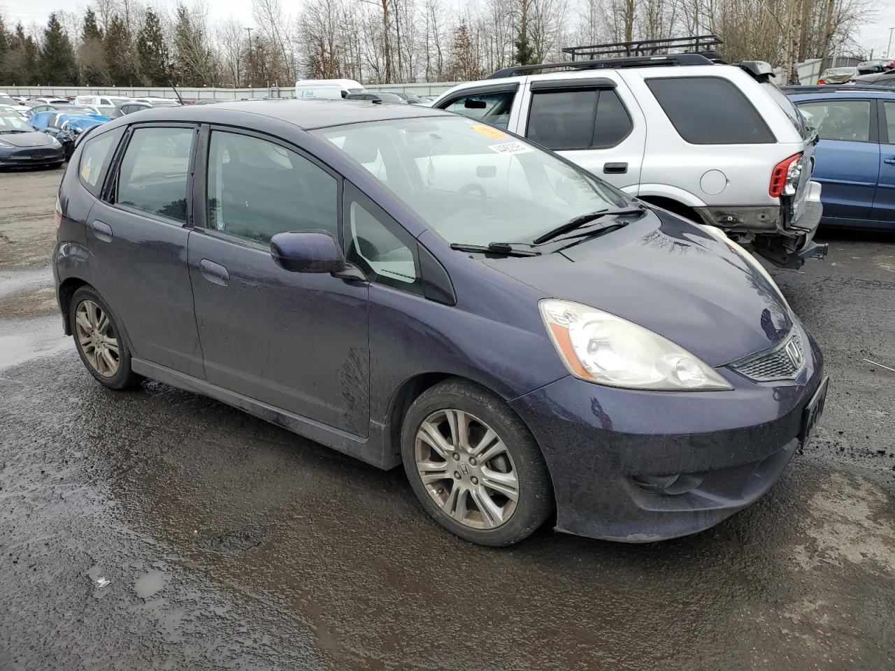 2010 Honda Fit - Image 4