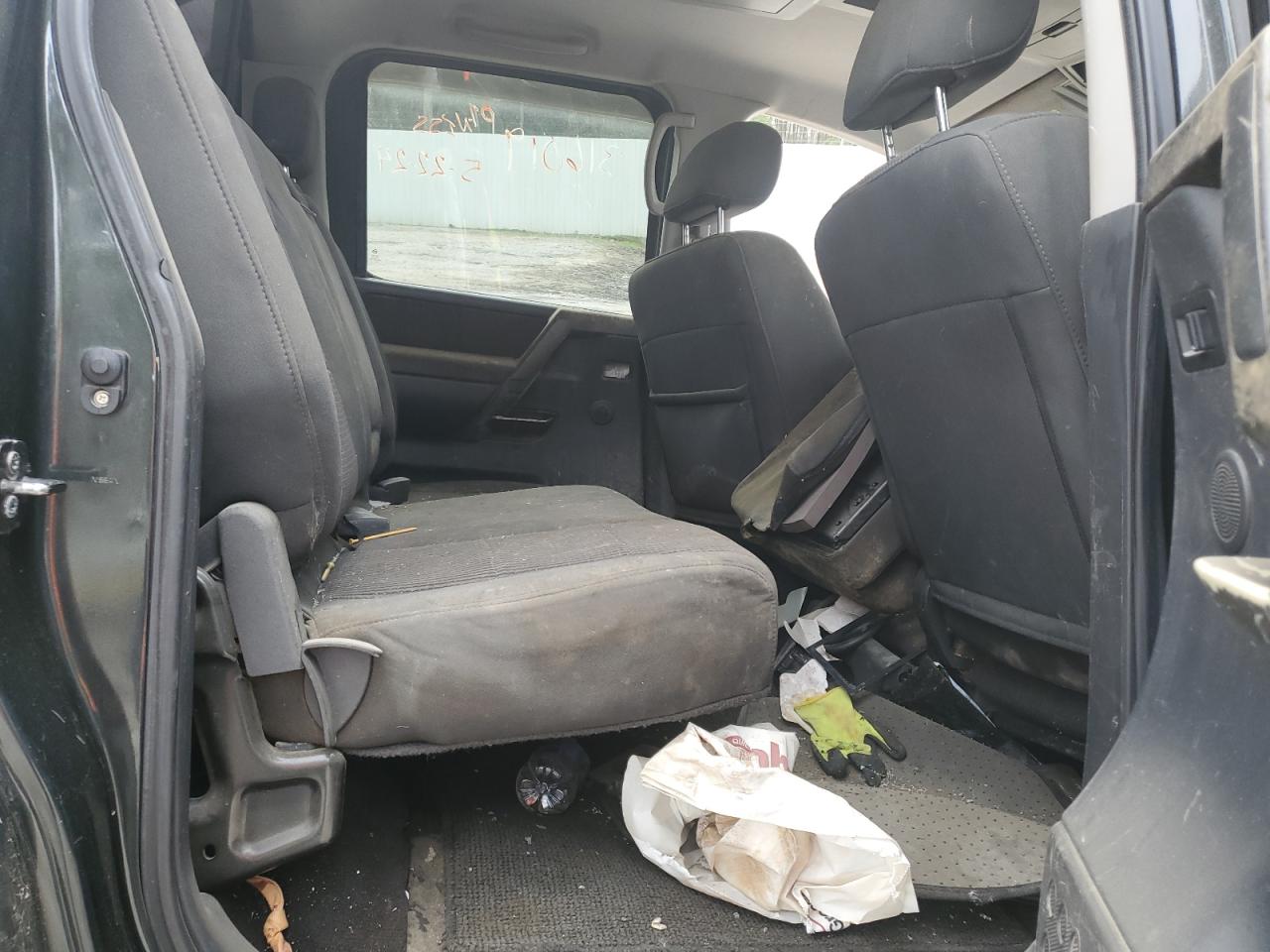 2008 Nissan Titan - Image 10
