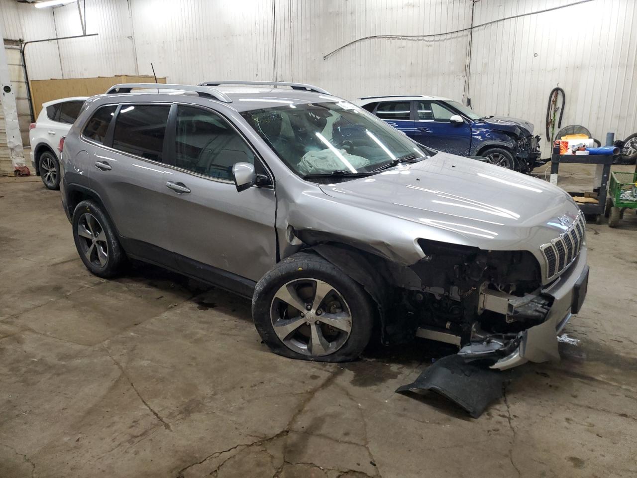 2019 Jeep Grand Cherokee - Image 4