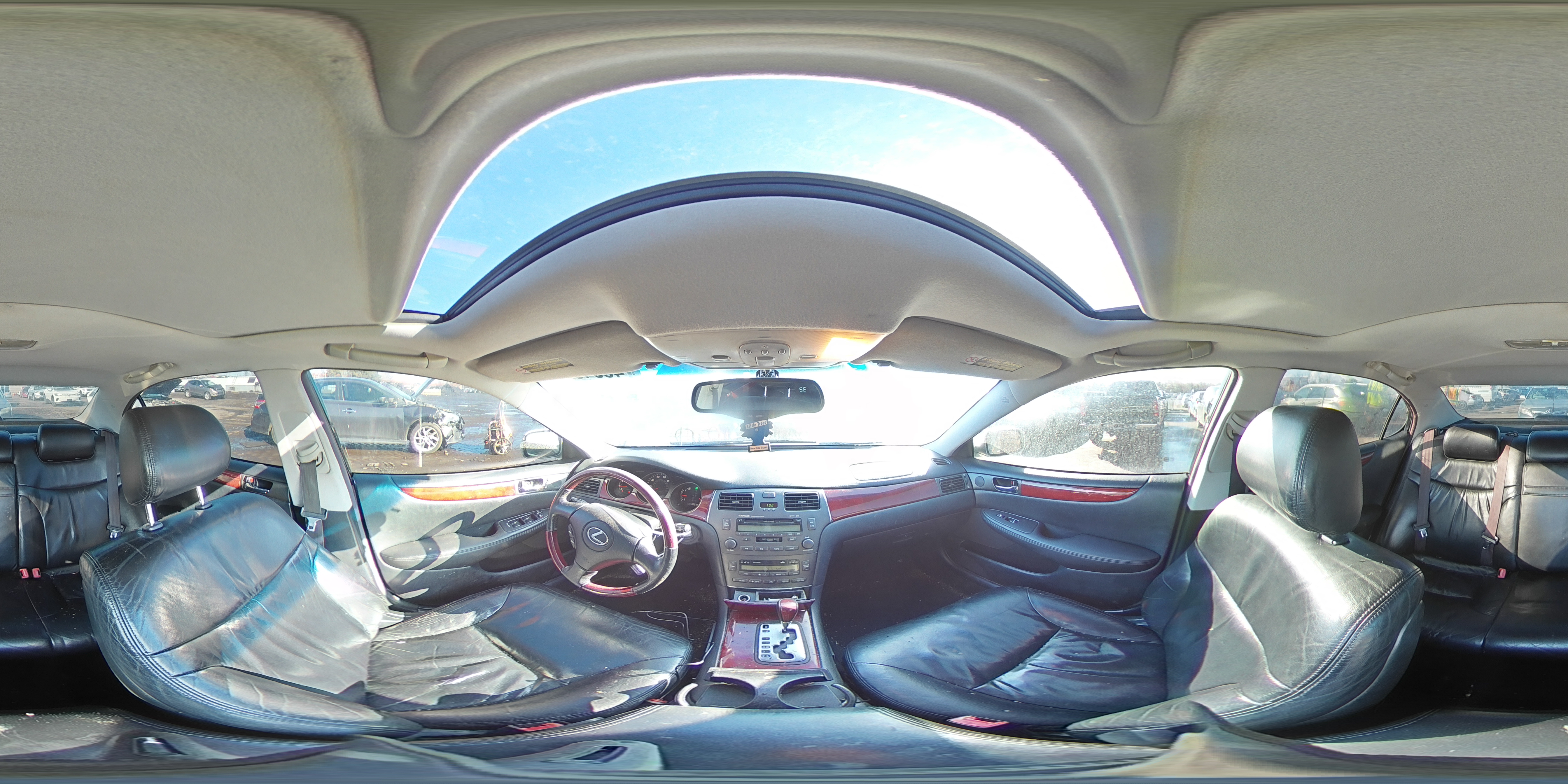 2003 Lexus ES - Image 13