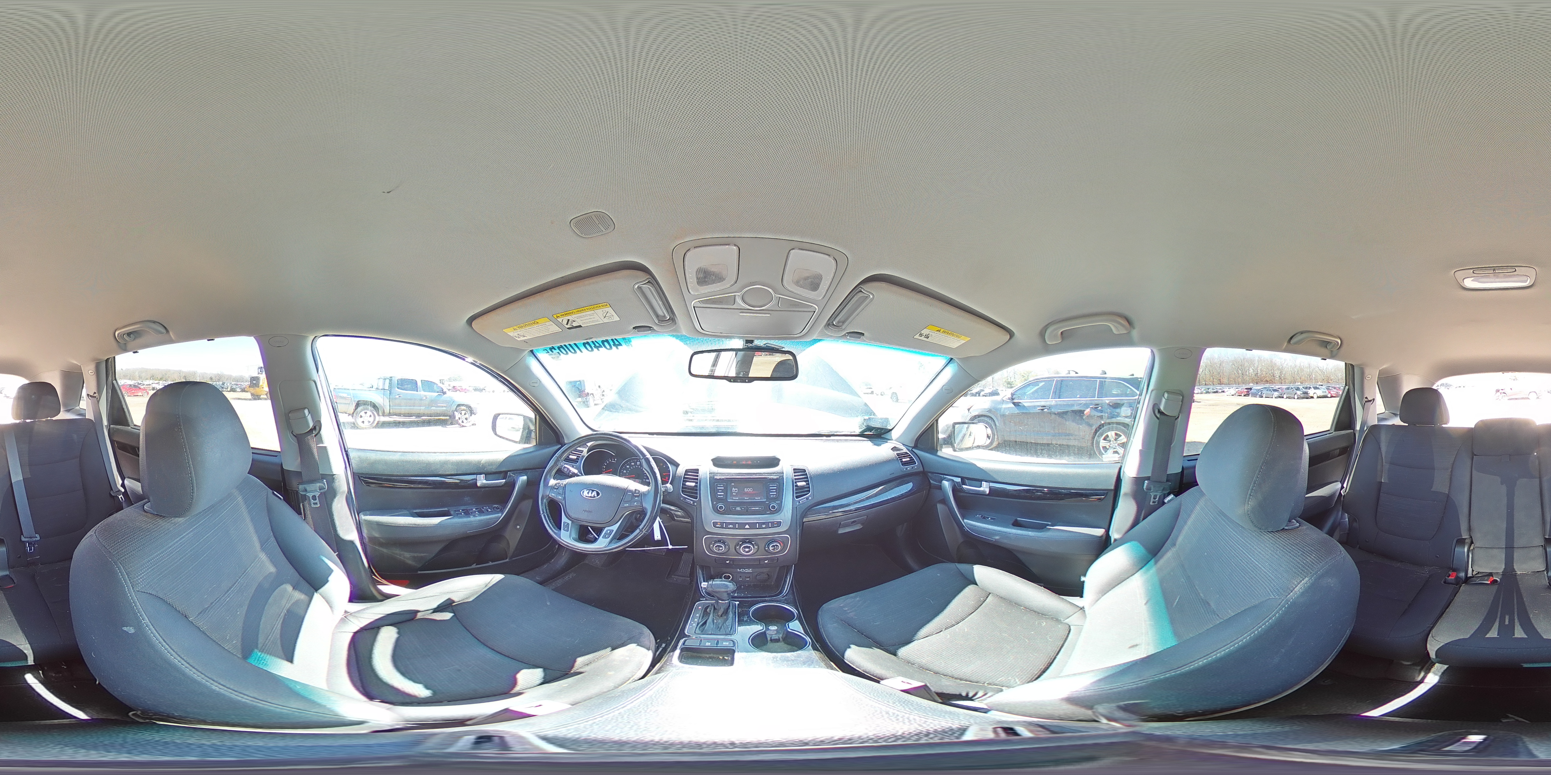 2014 Kia Sorento - Image 14