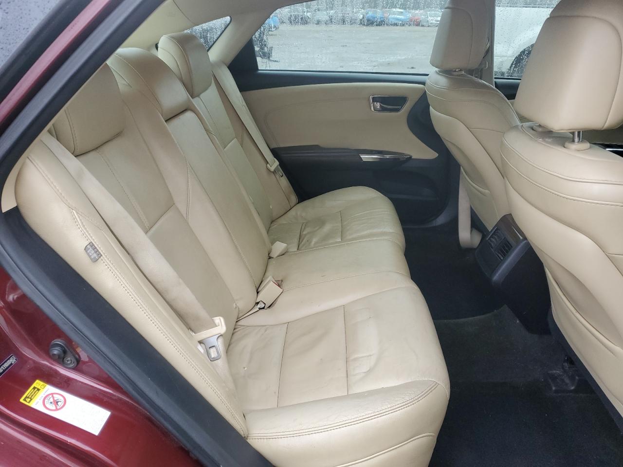 2013 Toyota Avalon - Image 10