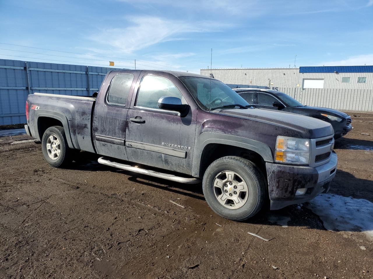 2009 Chevrolet Silverado - Image 4