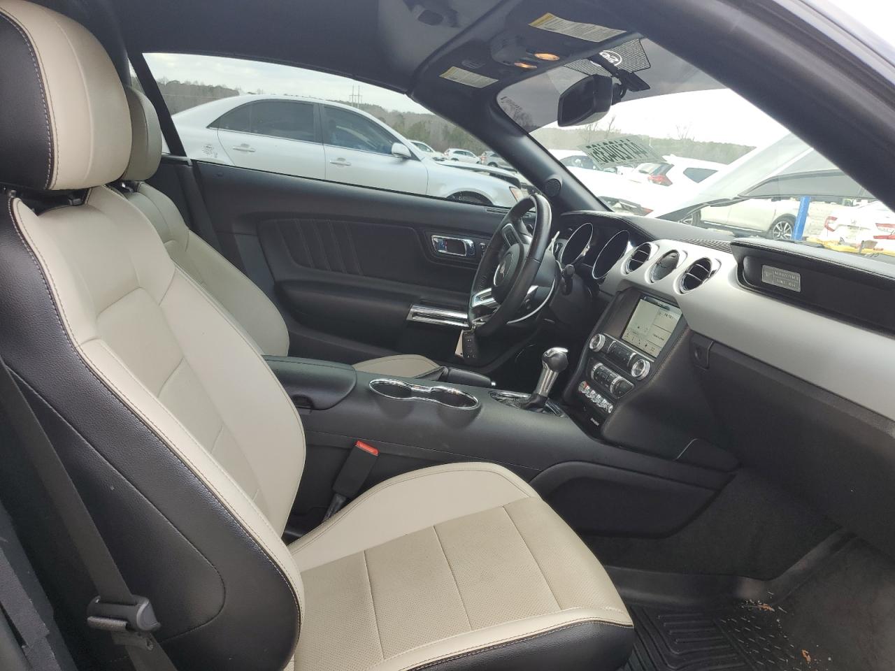 2017 Ford Mustang - Image 10