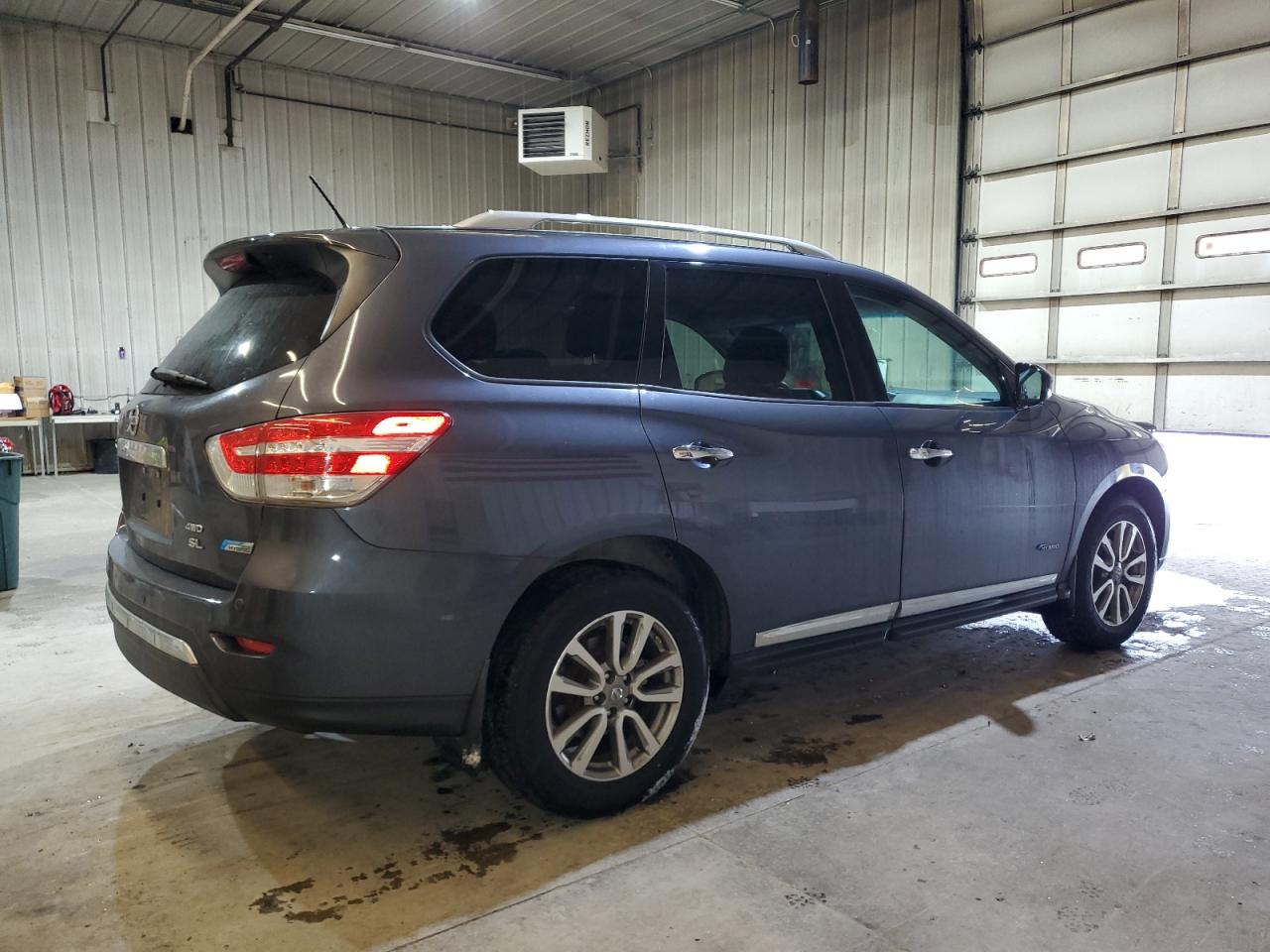 2014 Nissan Pathfinder - Image 3