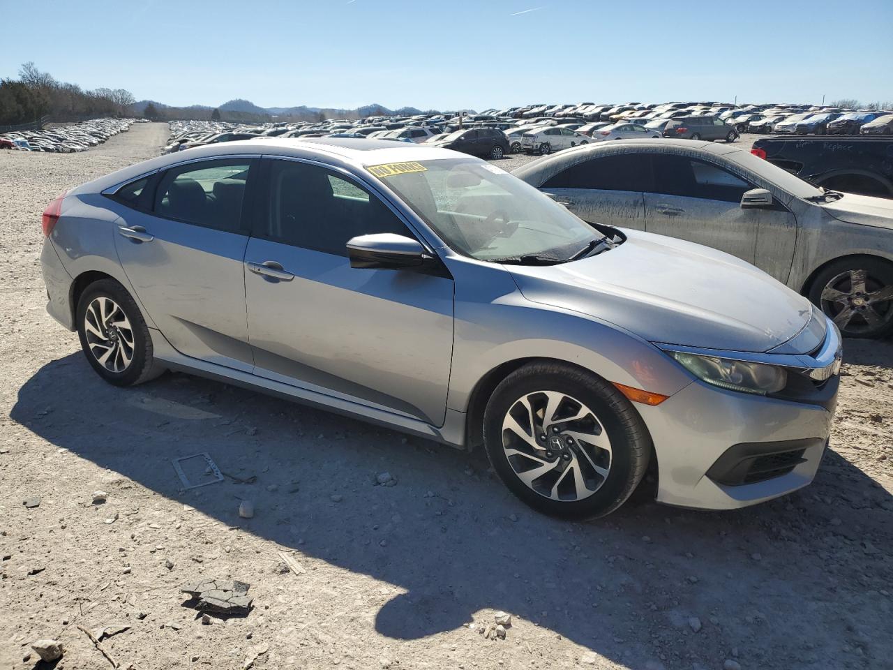2016 Honda Civic - Image 4