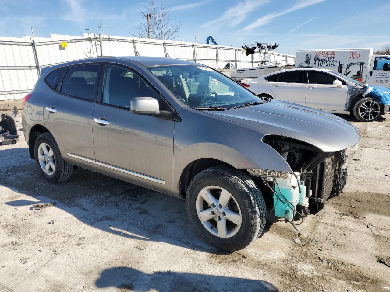 2013 Nissan Rogue - Image 4