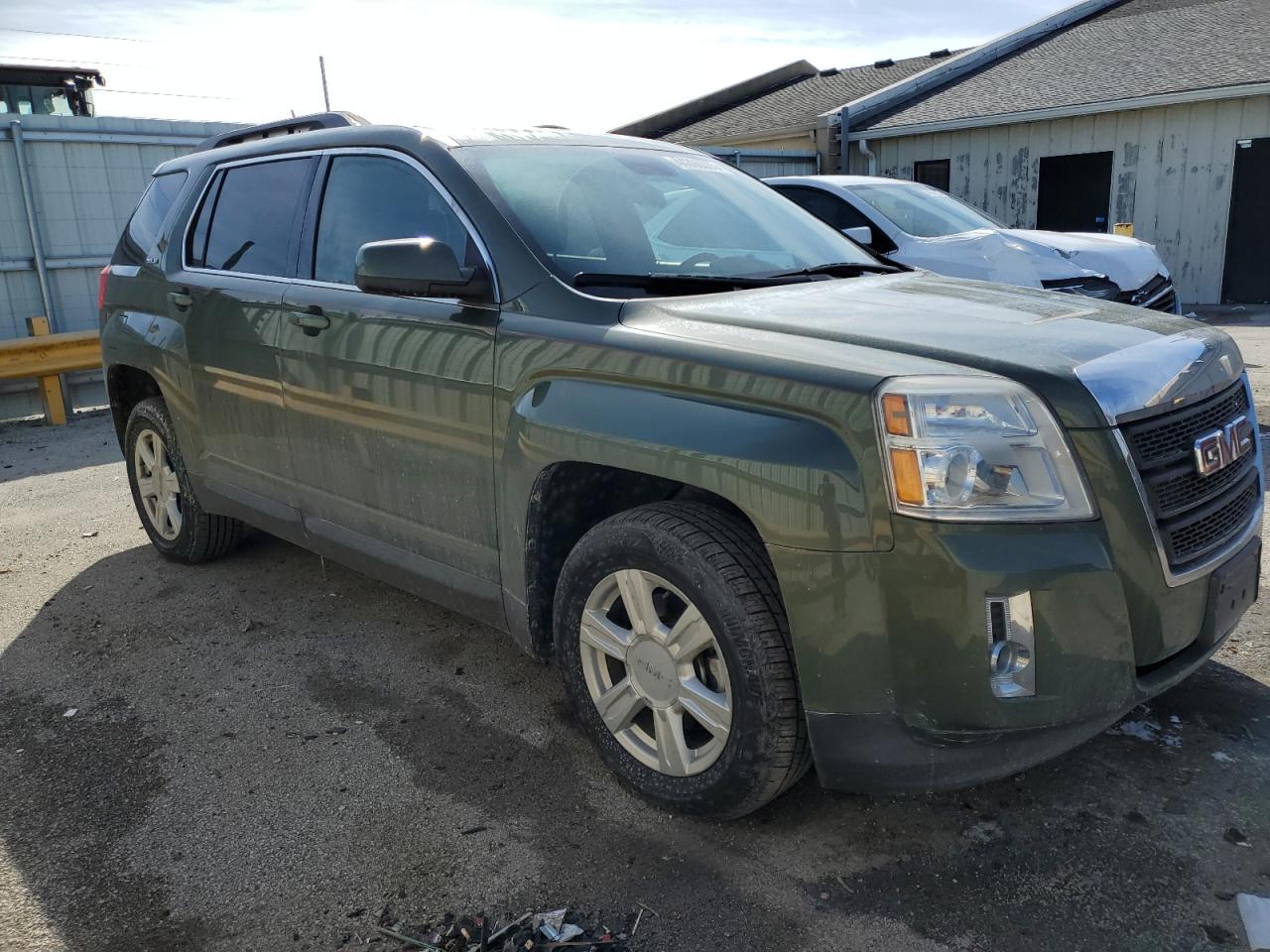 2015 GMC Terrain - Image 4
