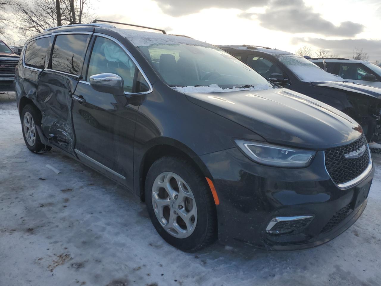 2021 Chrysler Pacifica - Image 4