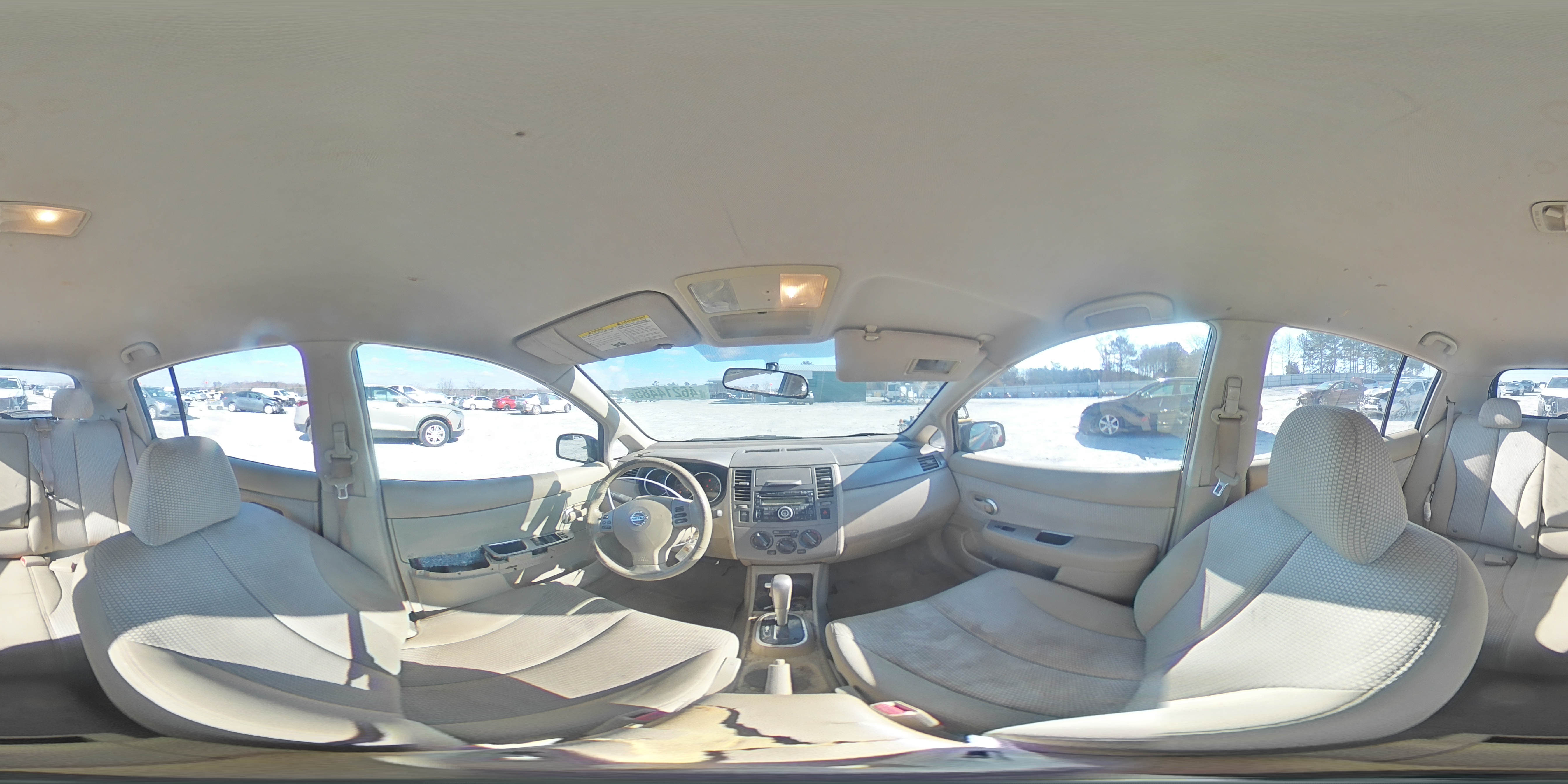2007 Nissan Versa - Image 12