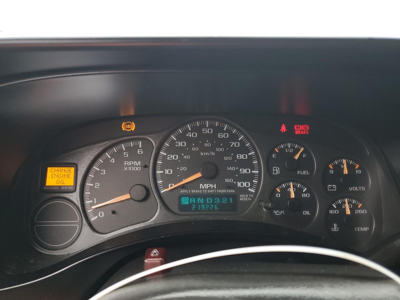 2002 Chevrolet Avalanche - Image 9