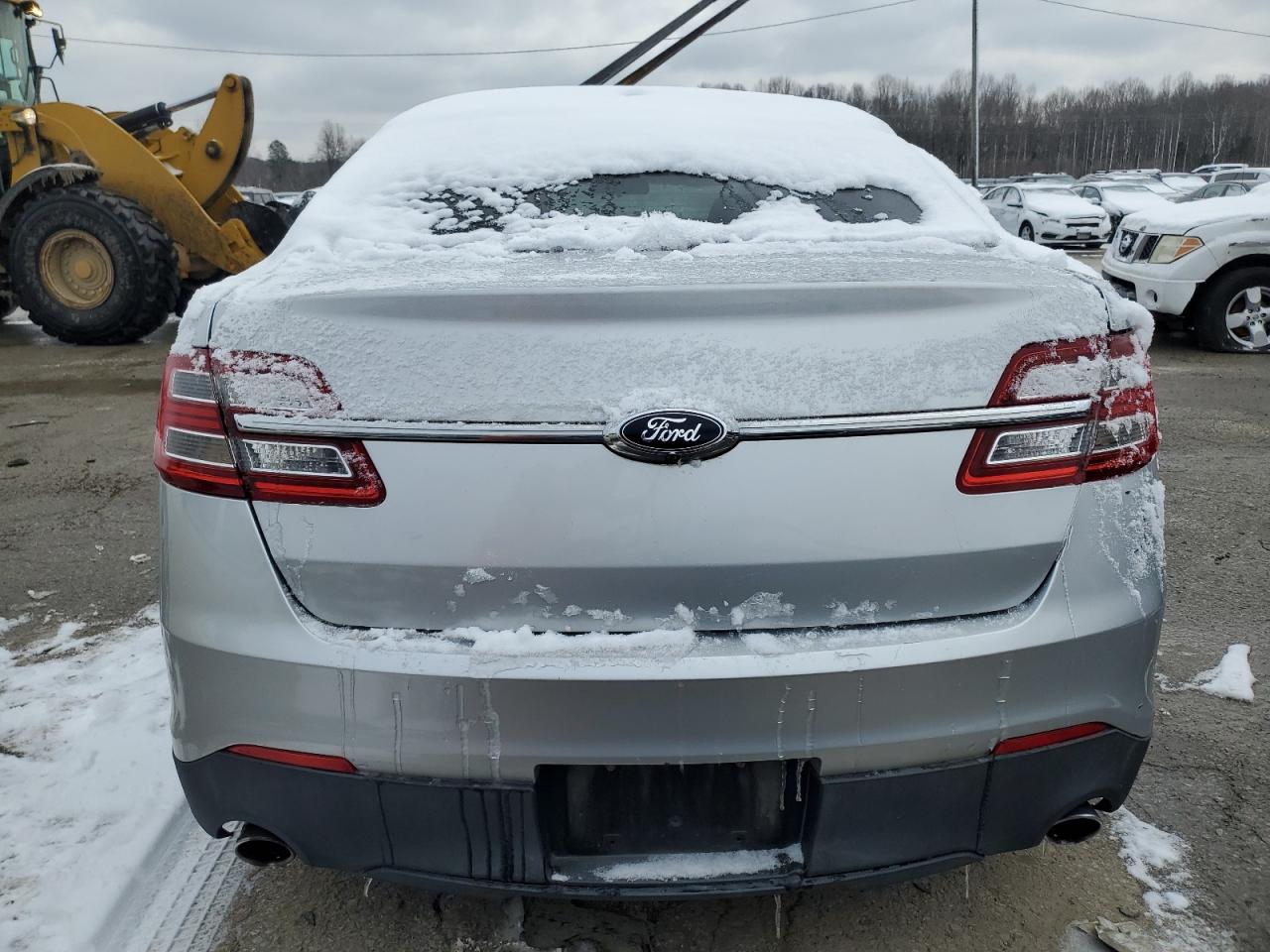 2015 Ford Taurus - Image 6