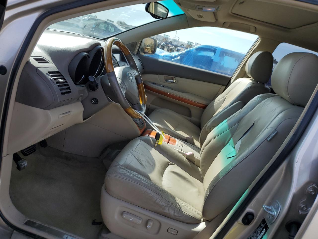 2004 Lexus RX - Image 7