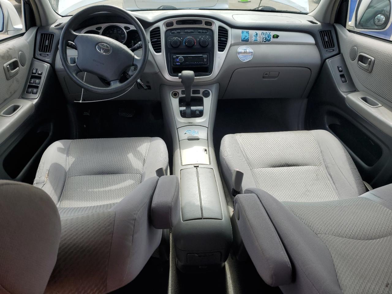 2005 Toyota Highlander - Image 8