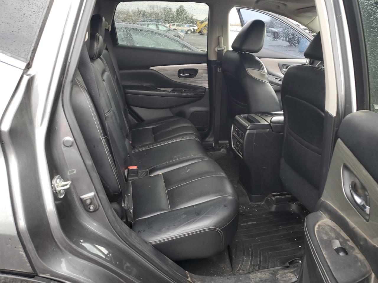 2015 Nissan Murano - Image 11