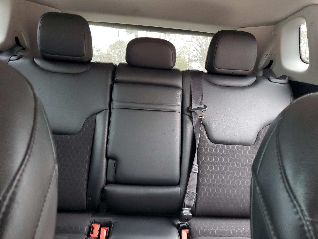 2018 Jeep Compass - Image 10