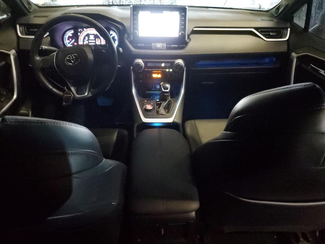 2021 Toyota RAV 4 - Image 8