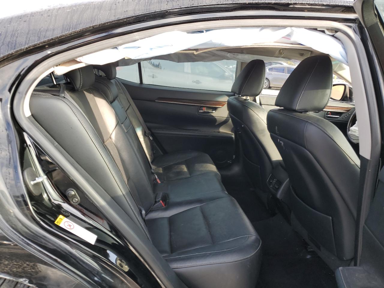 2014 Lexus ES - Image 10