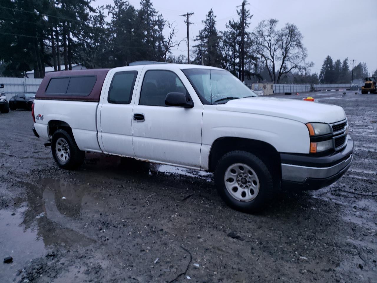 2006 Chevrolet Silverado - Image 4