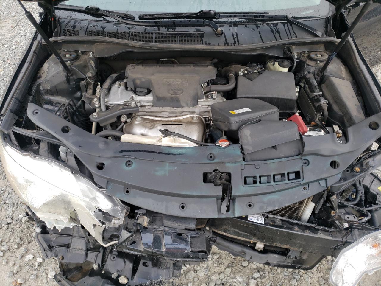 2016 Toyota Camry - Image 11