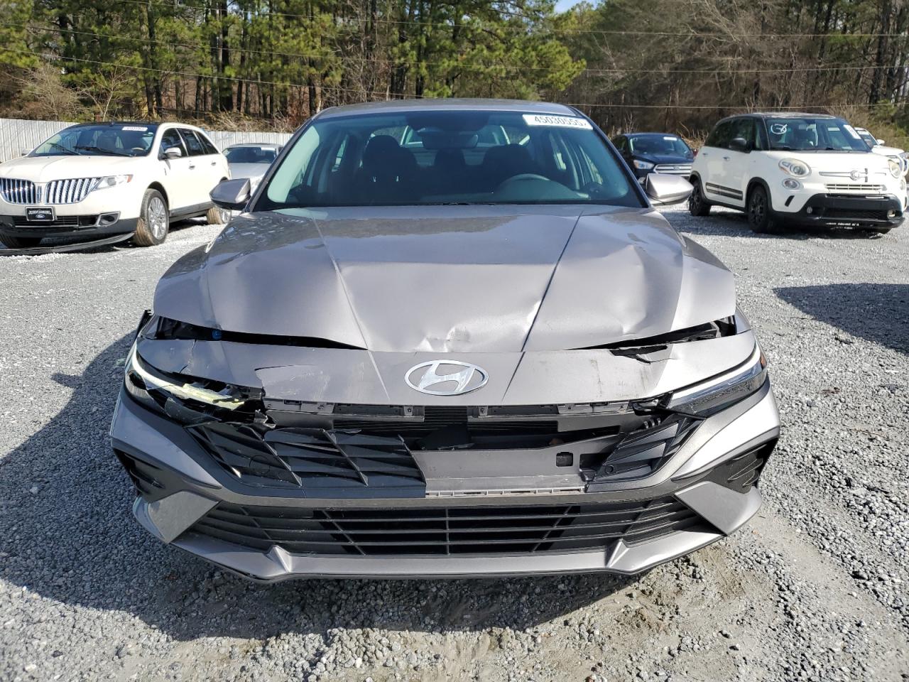 2024 Hyundai Elantra - Image 5