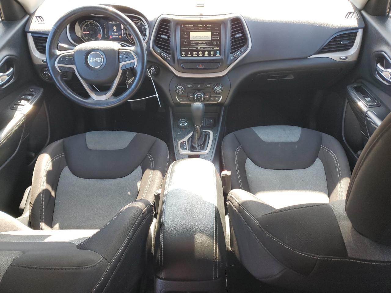 2014 Jeep Grand Cherokee - Image 8