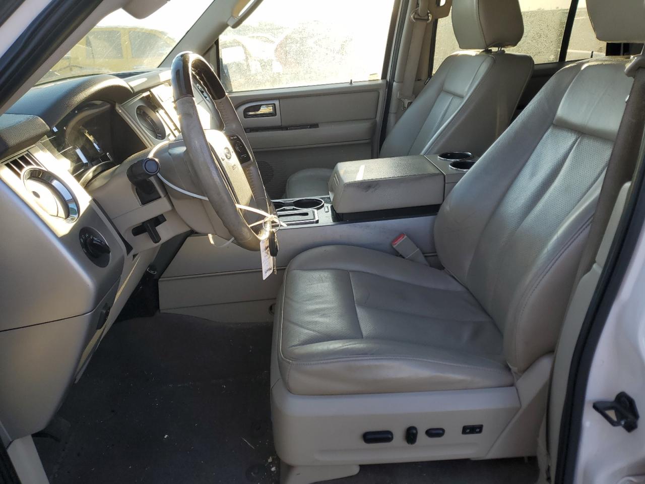 2011 Ford Expedition - Image 7