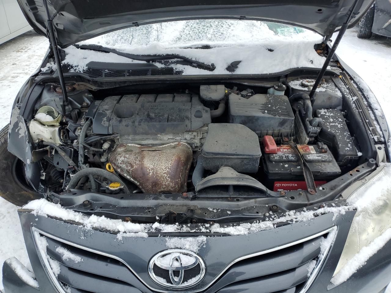 2011 Toyota Camry - Image 11