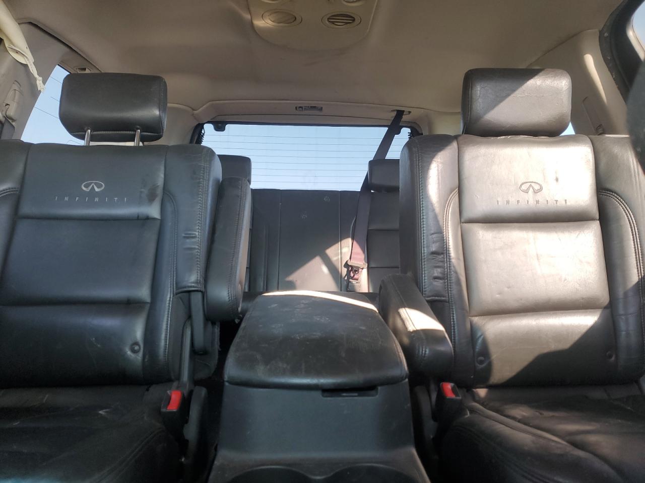 2004 Infiniti QX56 - Image 10