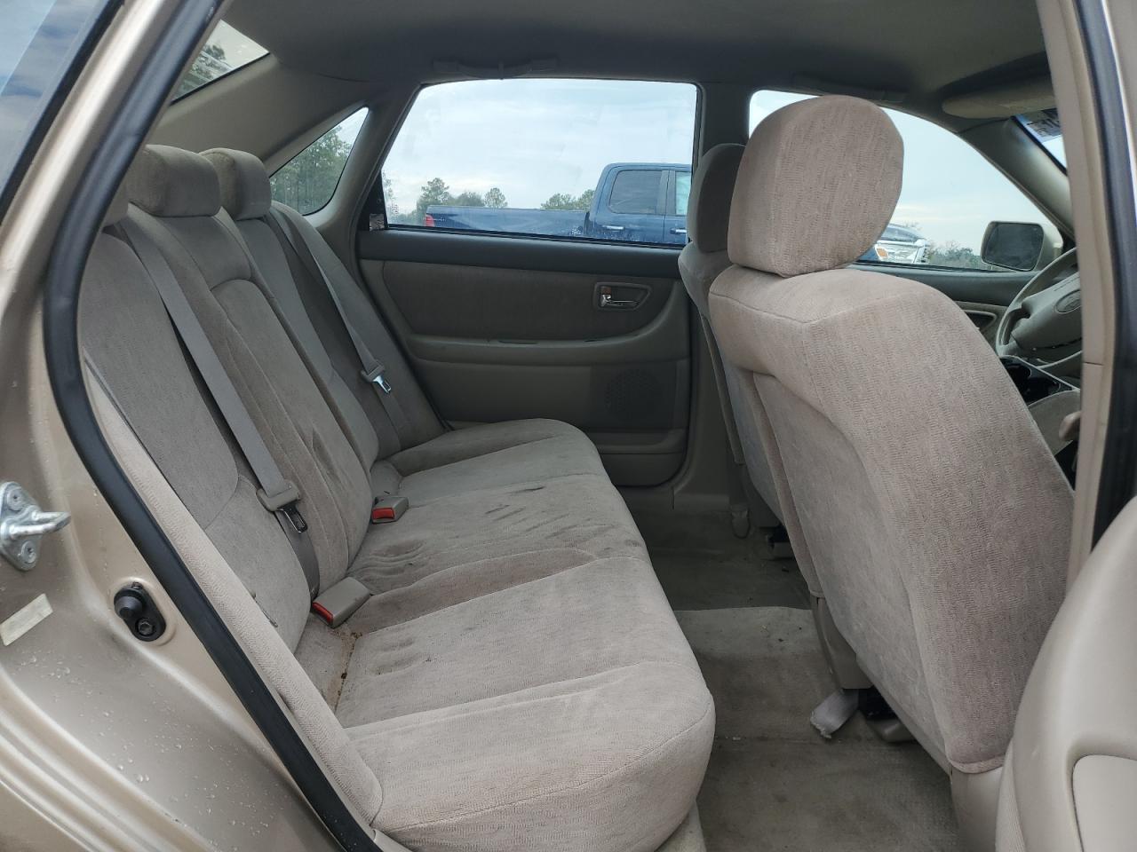 2000 Toyota Avalon - Image 10