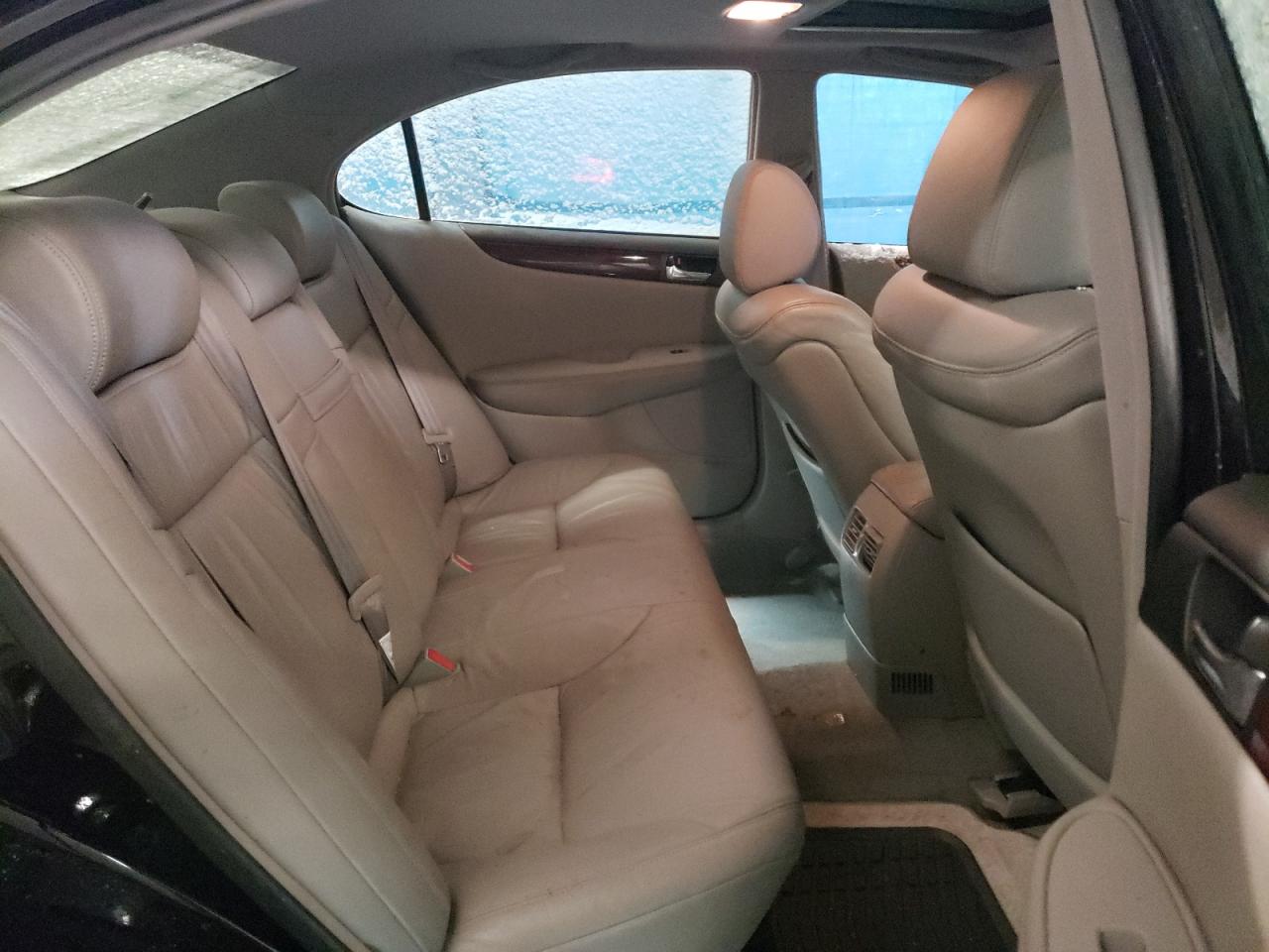 2002 Lexus ES - Image 11