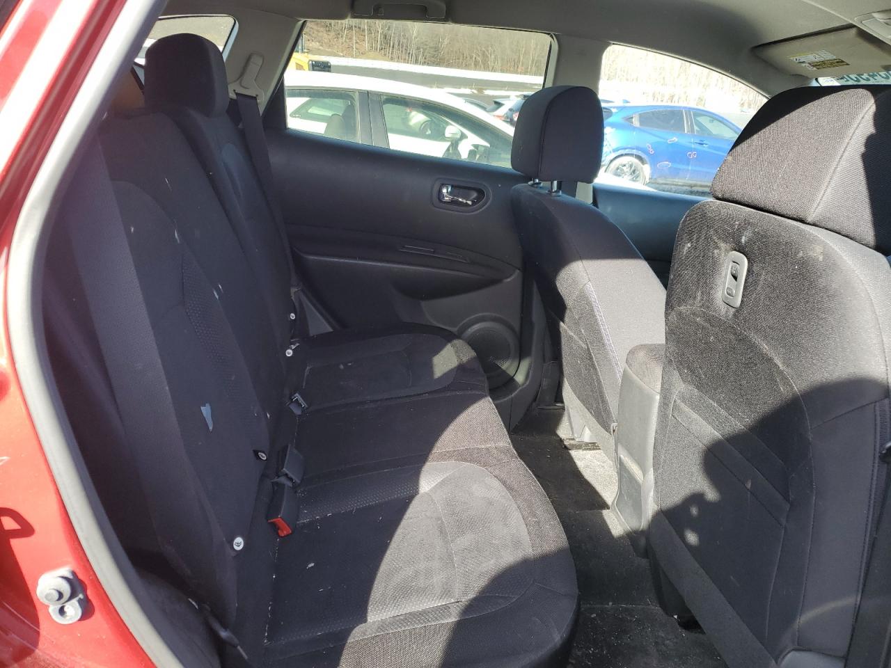 2015 Nissan Rogue - Image 11