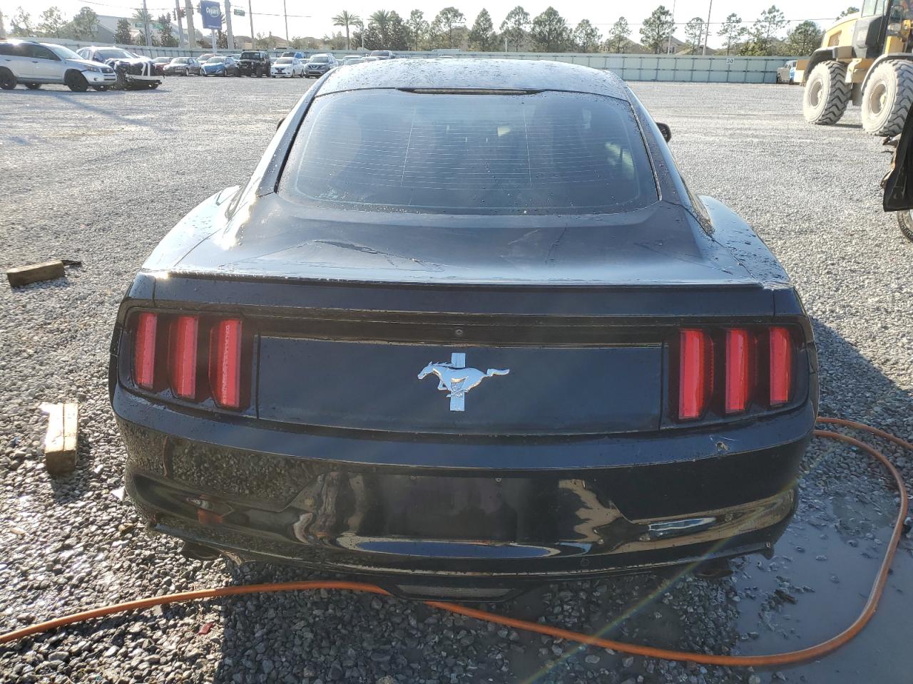 2015 Ford Mustang - Image 6