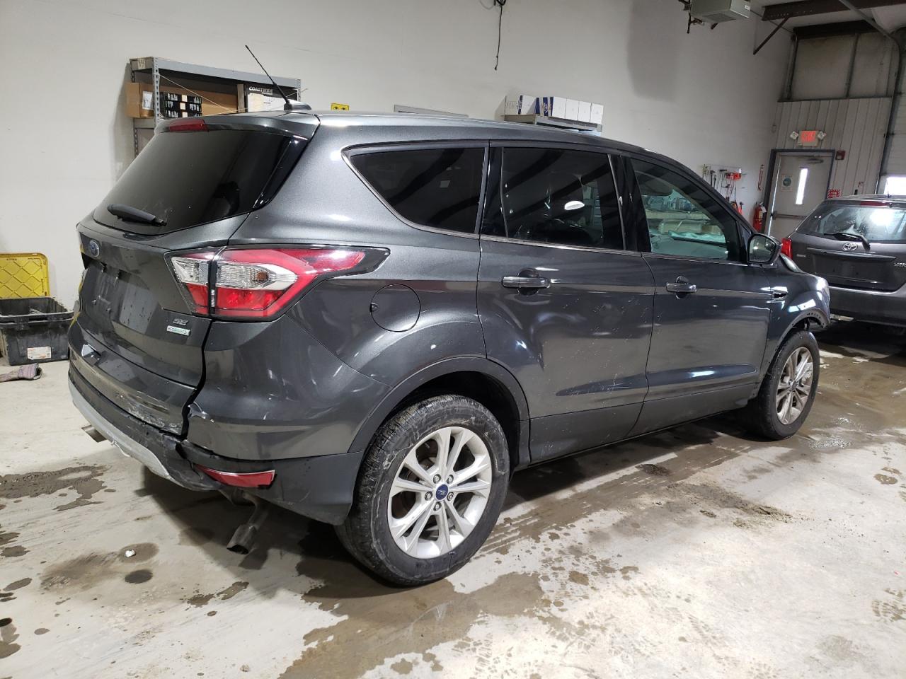 1FMCU0GDXHUA20640 FORD ESCAPE 2017