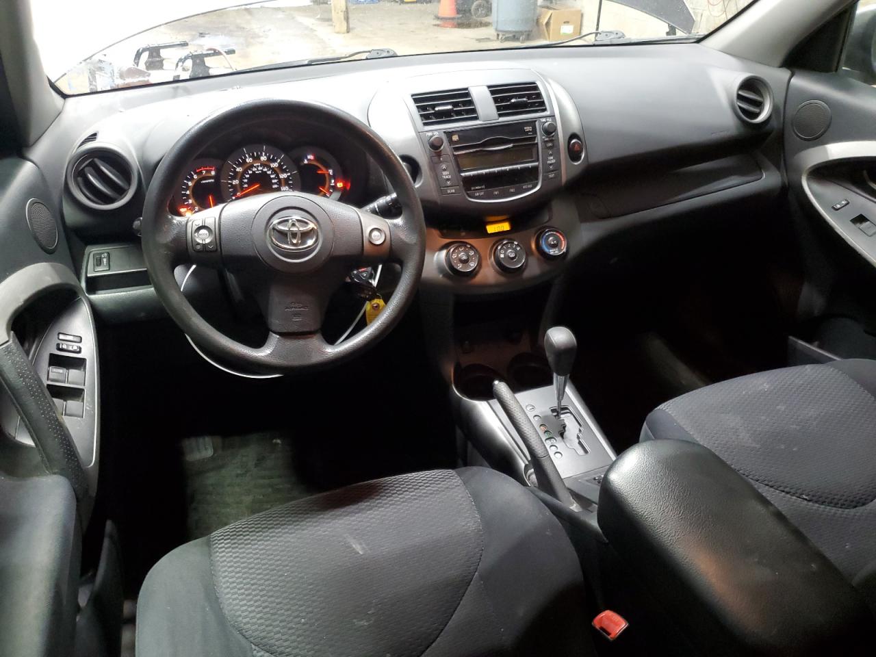 2010 Toyota RAV 4 - Image 8